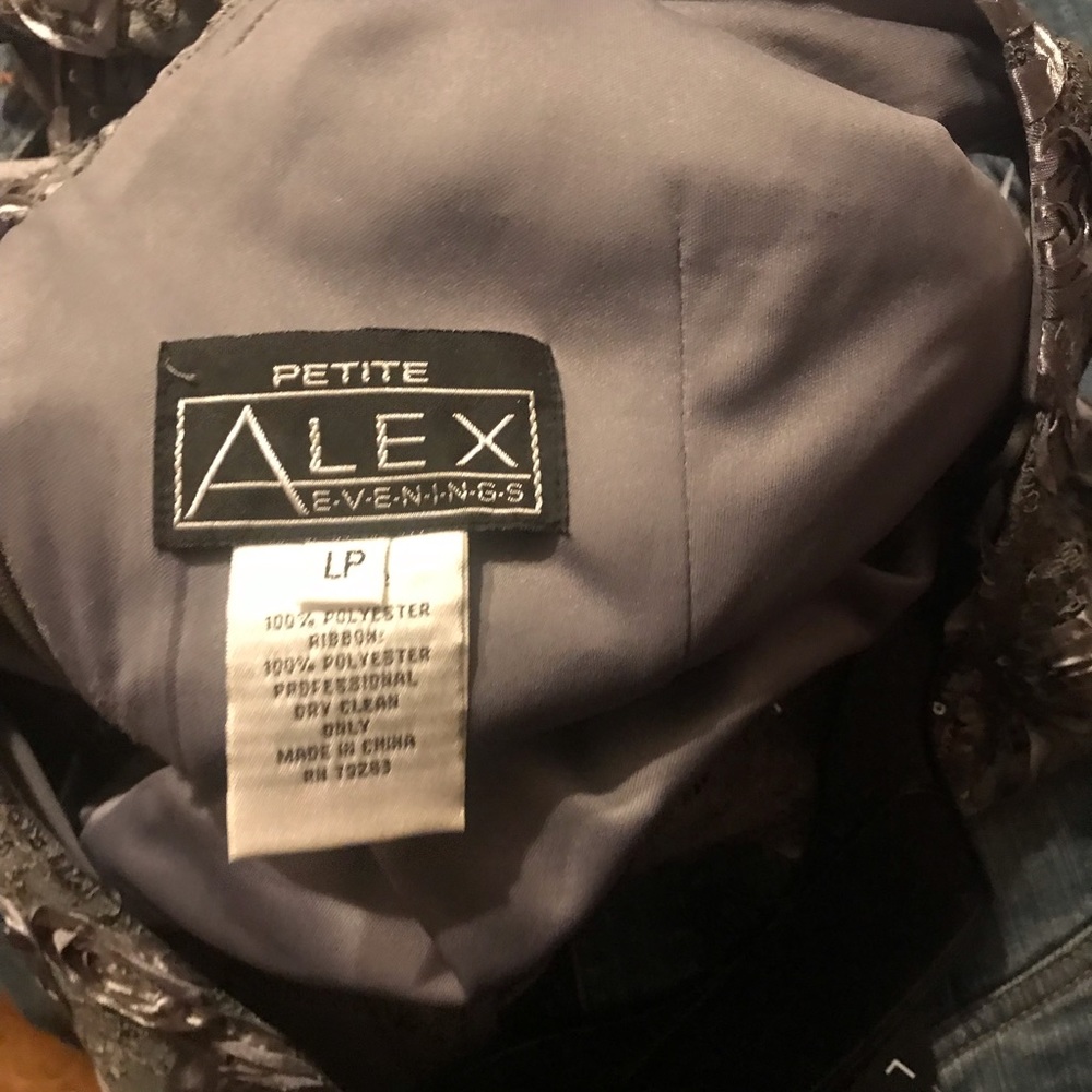 Evening top - Picture 4 of 4